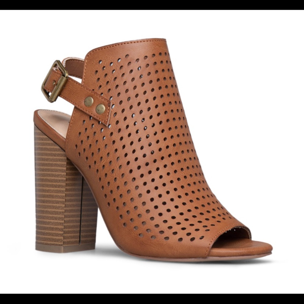 Heeled sandals, never worn, still in box